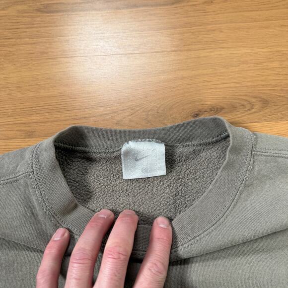 Men's Vintage Nike Clay Brown Essential Fleece Crewneck Pullover Sweatshirt Sz M - Picture 6 of 7